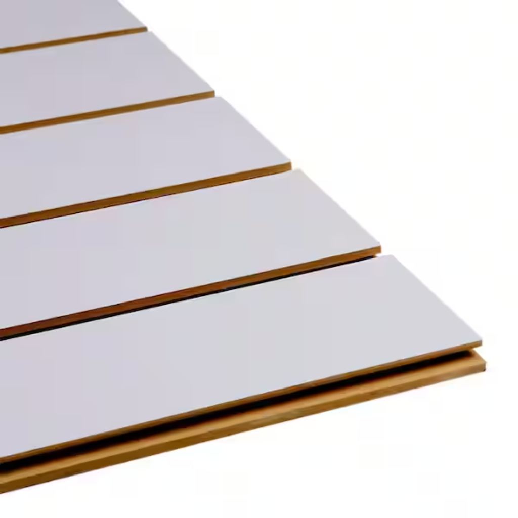 LAMINA DE ELEYWOOD (SLATWALL) 4 X 8 BLANCO