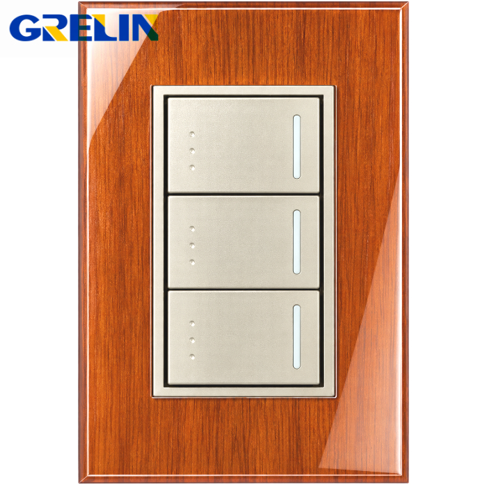 INTERRUPTOR TRIPLE MADERA REF.Q3-03 GRELIN